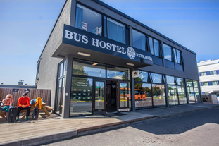 Bus Hostel er et trendy sted at bo.