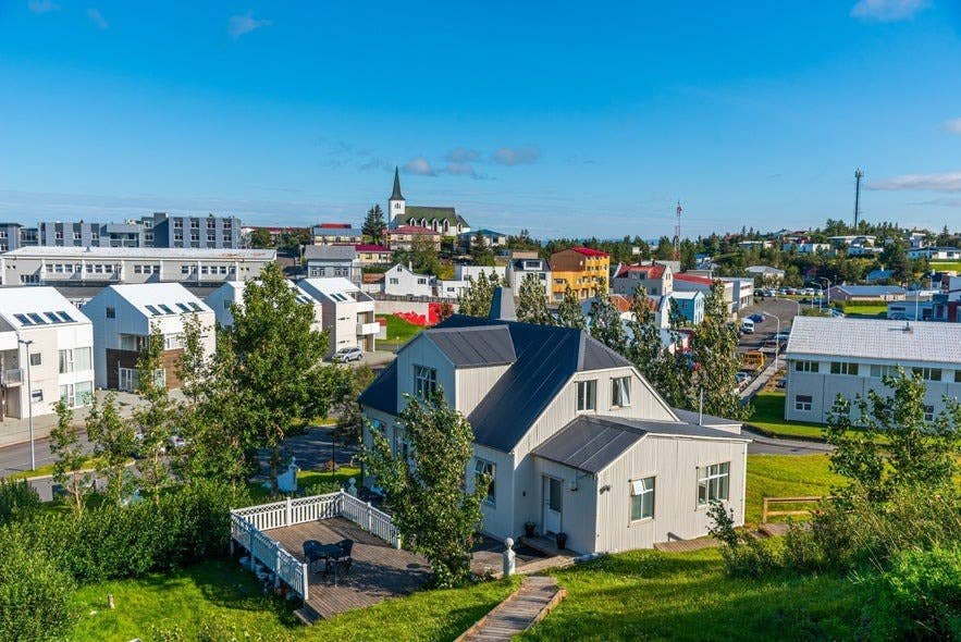 Borgarnes is de grootste plaats in het gebied van de Borgarfjordur