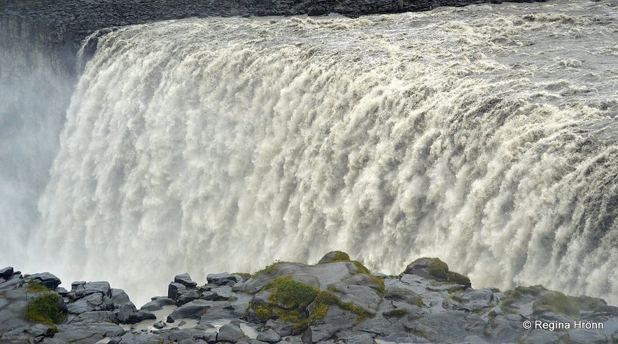 Jökulsá á Fjöllum Glacial River in Jökulsárgljúfur Canyon & Dettifoss Waterfall