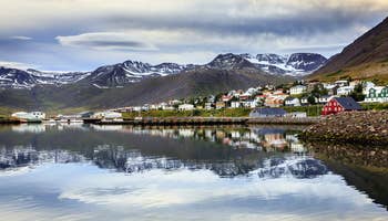 Stunning 6-Hour Arctic Coastline and Trollaskagi Peninsula Tour with Transport from Akureyri
