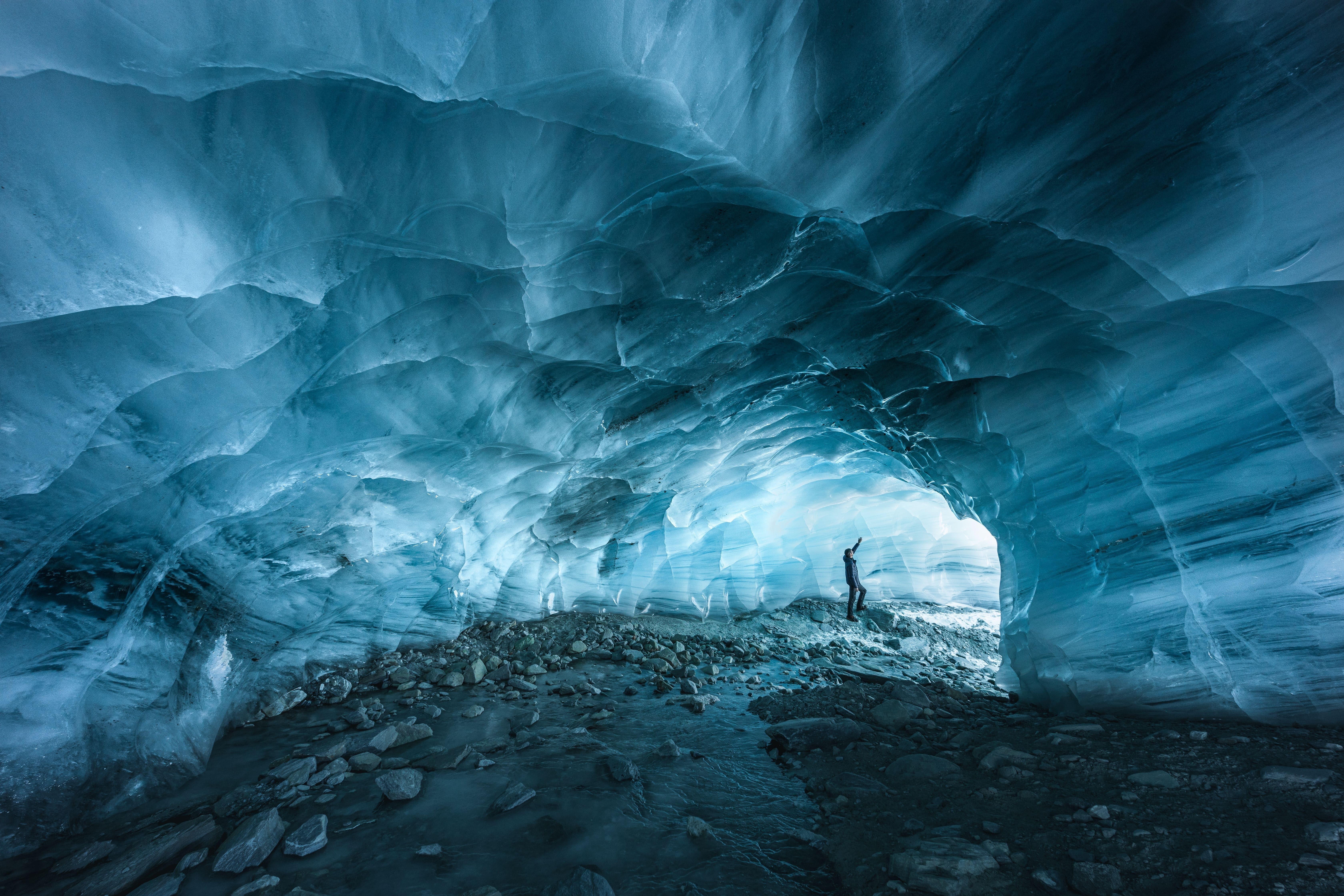 Eishöhlen- & Schneemobil-Kombitour auf dem Langjökull-Gletscher ab dem Wasserfall Gullfoss