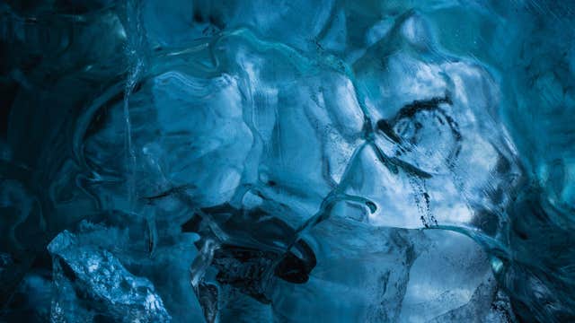 „Into The Glacier“-Eishöhlen-Tour ab Husafell