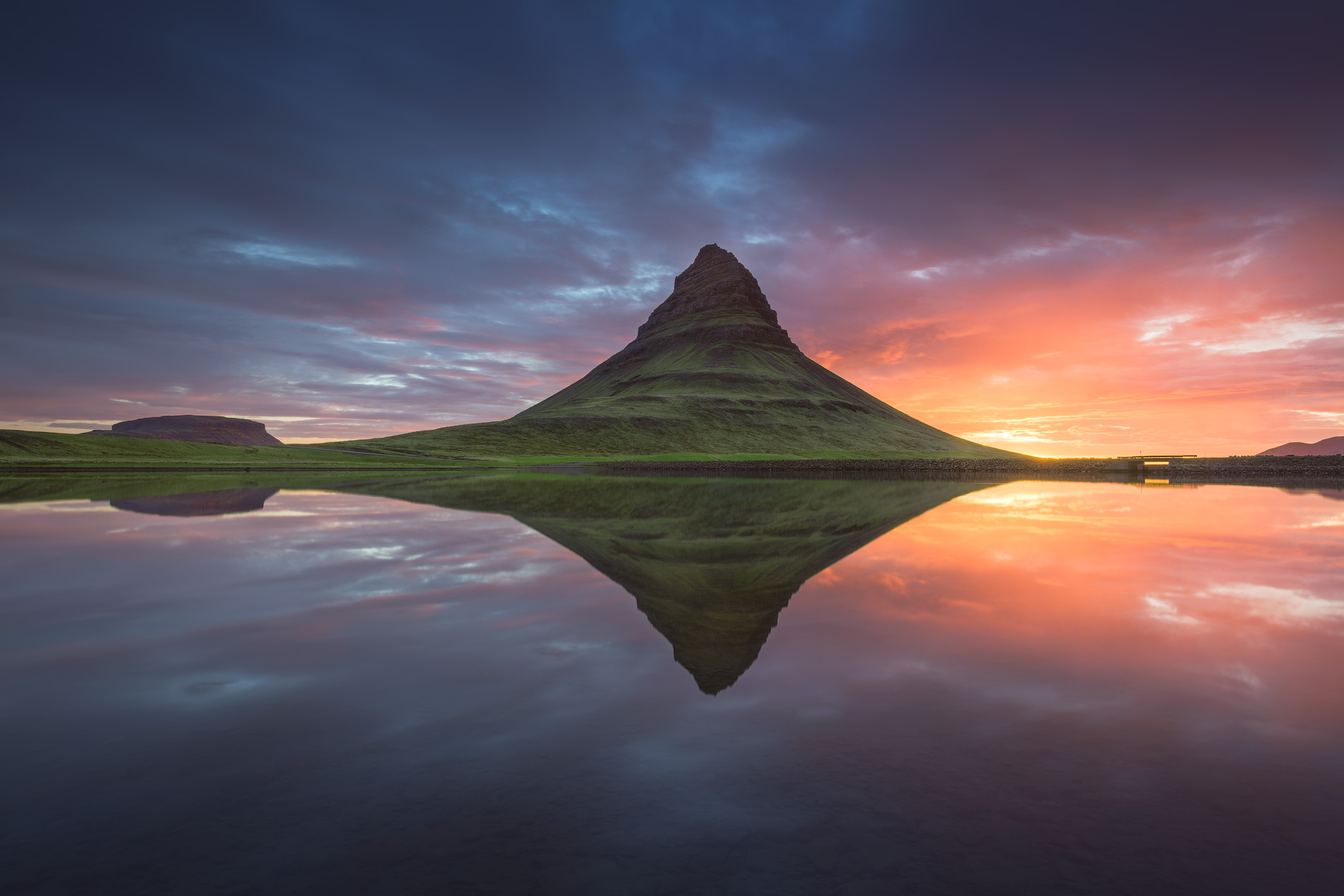 Anmelderrost tur til Snæfellsnes-halvøen i lille gruppe og minibus fra Reykjavik