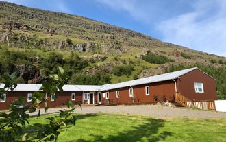 Hengifoss Guesthouse has magnificent surroundings.