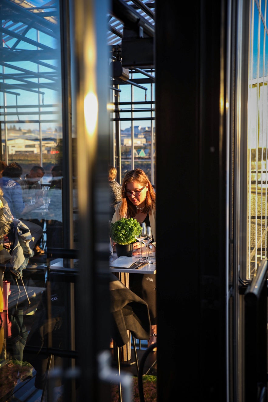 Lets talk about S&oacute;l Restaurant?