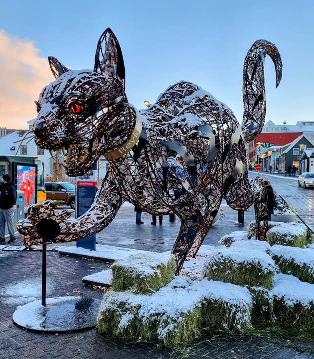 Katteskulptur i Reykjavik