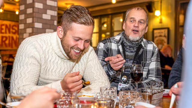 雷克雅未克街头美食之旅