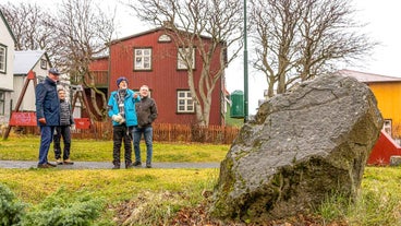 Gidsen vertellen u de historische folklore van het IJslandse stadscentrum