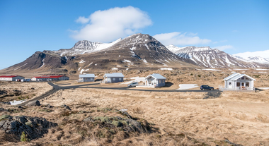 瑟杜尔肖特小屋 | Söðulsholt cottages
