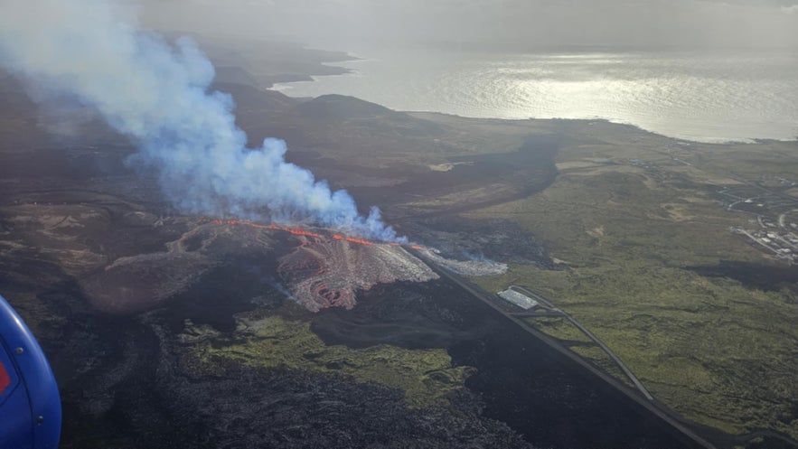 The April 1st eruption of Sundhnukagigar was close to Grindavik