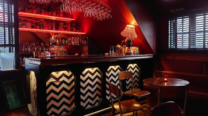 Röntgen at night Röntgen at night