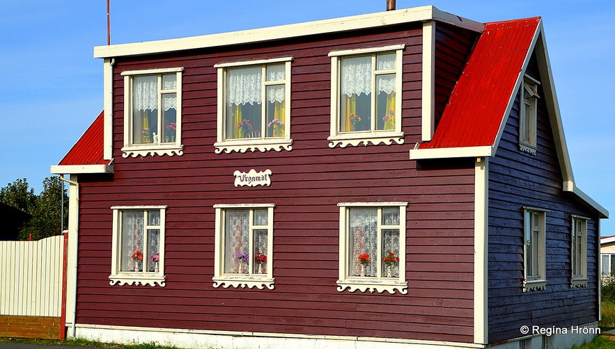 The lovely Stokkseyri Village in South Iceland - the Home of the Wildlife Museum, Turf Houses and Kayaking