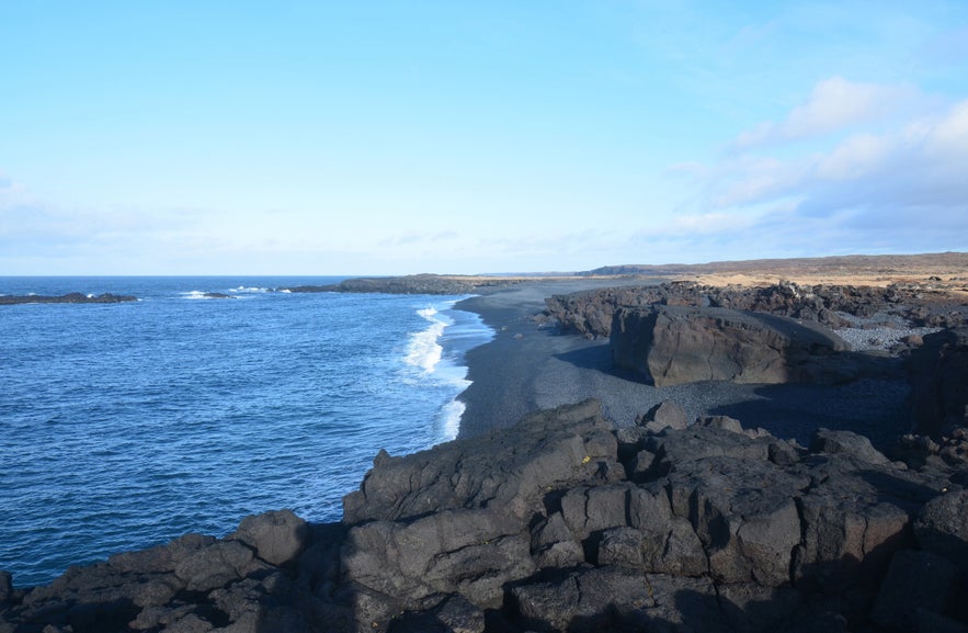 Side view of Dritvík Cove