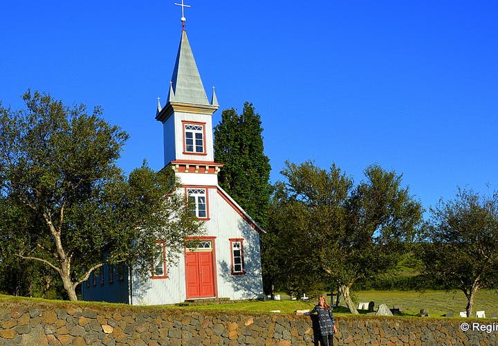 Dansinn í Hruna - The Dance in Hrunakirkja church upcountry in South Iceland - Icelandic Folklore