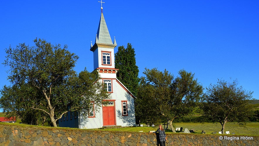 Dansinn í Hruna - The Dance in Hrunakirkja church upcountry in South Iceland - Icelandic Folklore