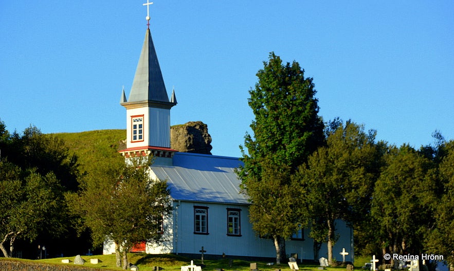 Dansinn í Hruna - The Dance in Hrunakirkja church upcountry in South Iceland - Icelandic Folklore