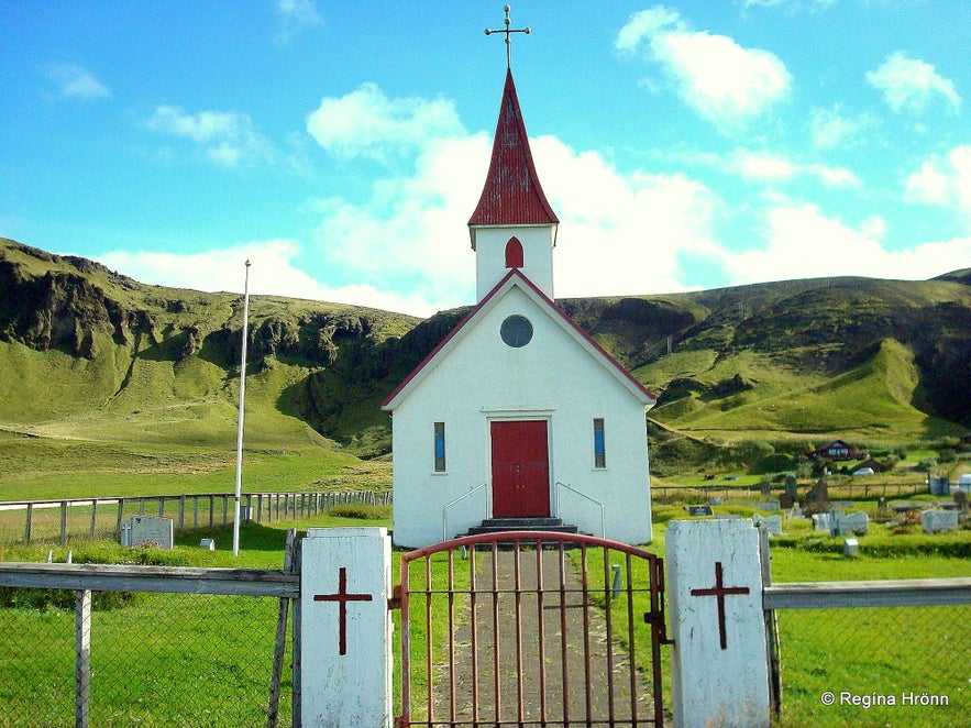 The Farmer at Reynistaður and the Elf who built the Reyniskirkja Church - Icelandic Folklore