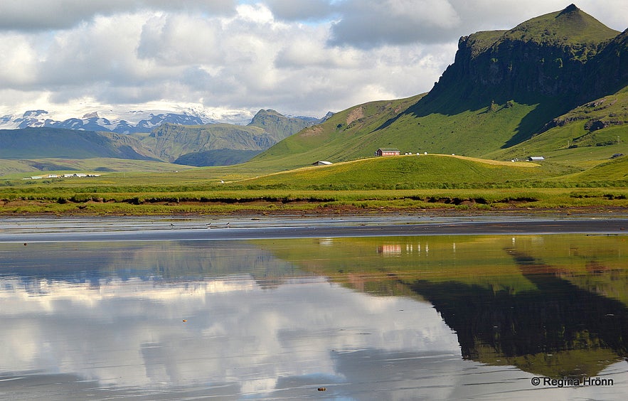 The Farmer at Reynistaður and the Elf who built the Reyniskirkja Church - Icelandic Folklore