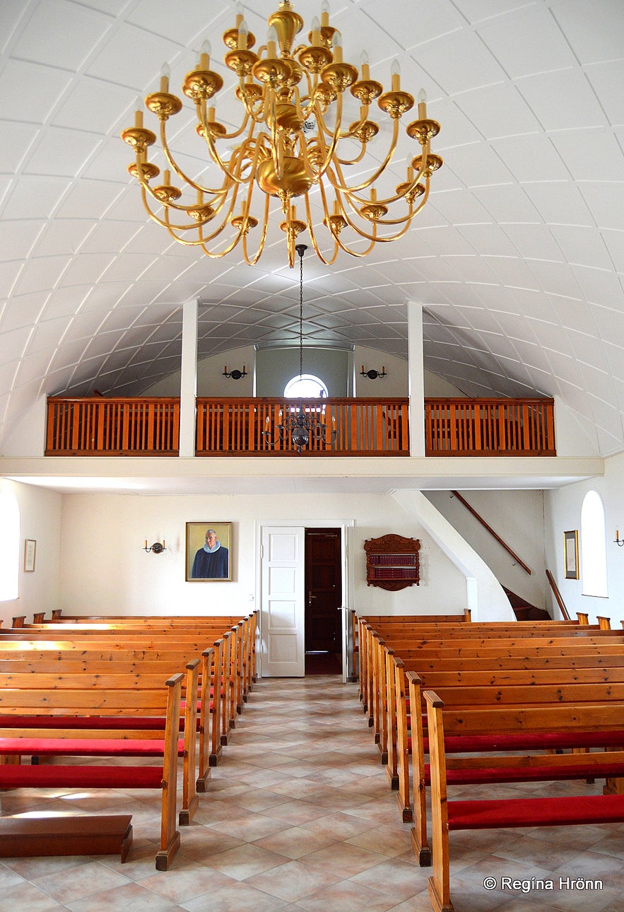 The Farmer at Reynistaður and the Elf who built the Reyniskirkja Church - Icelandic Folklore