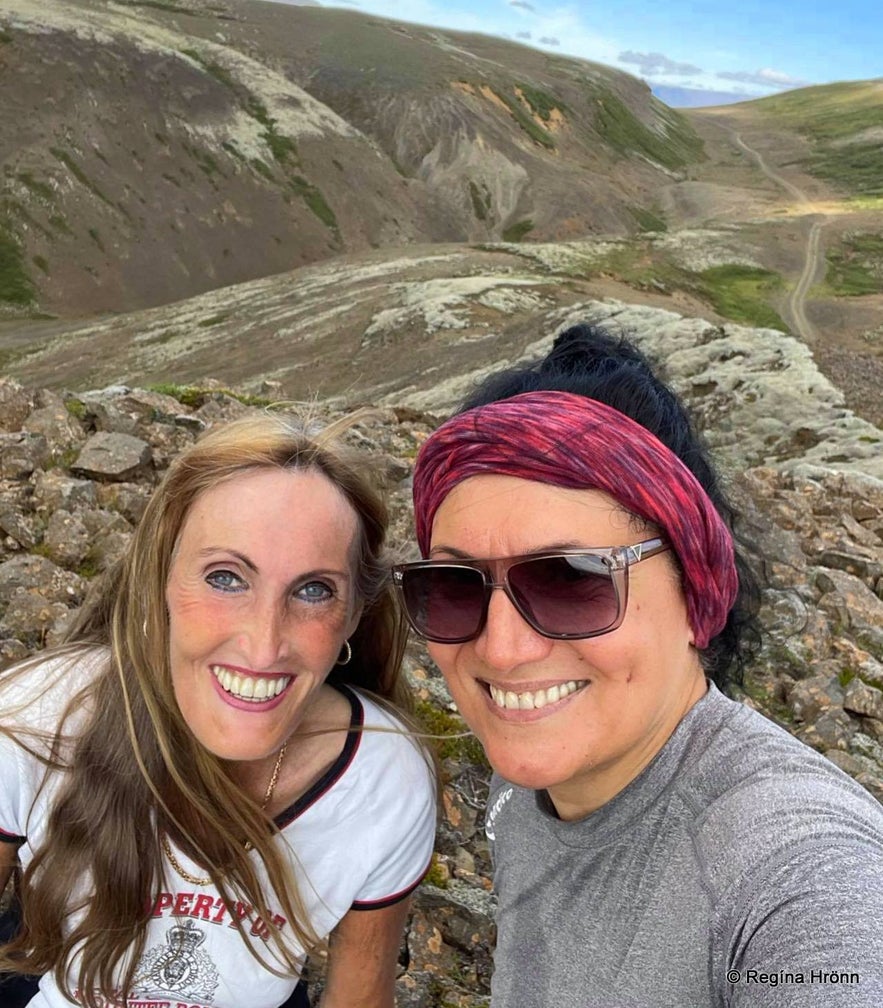 An easy Hike on Mt. Meyjarsæti and Lake Sandkluftavatn in South Iceland