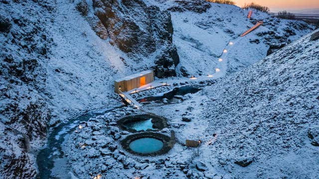Small Group 10 Hour Tour of the Silver Circle with Canyon Baths, Waterfalls & Reykholt