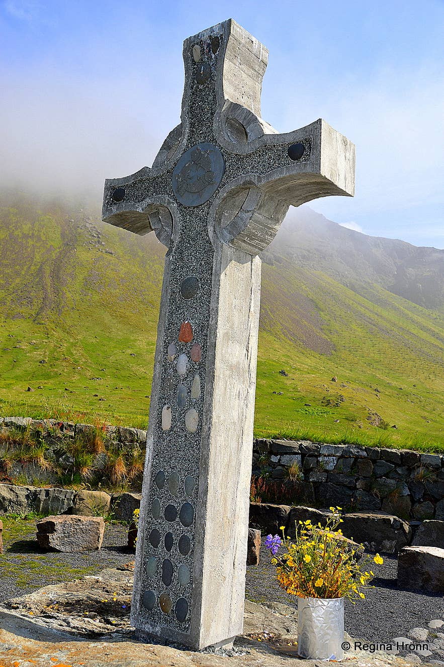 Was the first Christian Church in Iceland built at Esjuberg in Kjalarnes? Was the first Christian Church in Iceland built at Esjuberg in Kjalarnes?