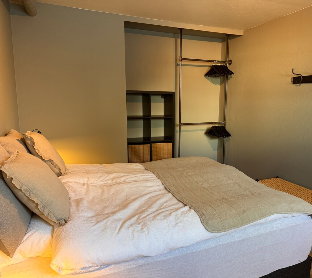 L19 Stylish Lux Apartment