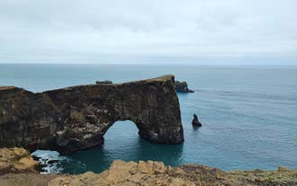 Incroyable circuit de 2 jours en petit groupe : Cercle d'or et côte sud, avec transfert depuis Reykjavik