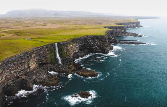 Private Tour of Reykjanes Peninsula with Blue Lagoon Access from Reykjavik