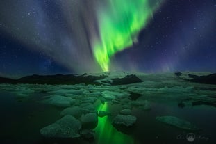 Tweedaagse Noorderlicht & IJsgrot Reis met Gletsjerwandeling & Gletsjerlagune Jokulsarlon