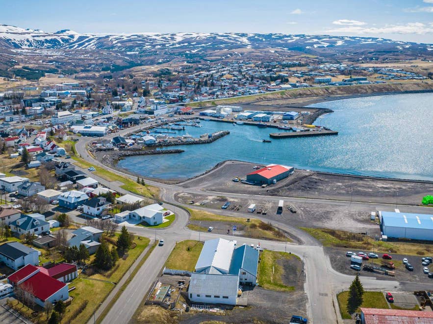 Husavik Cape Hotel坐落在冰岛北部风景如画的胡萨维克小镇。