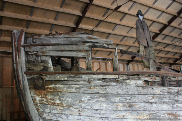 Side view of the boat at Skaftfellingur Museum