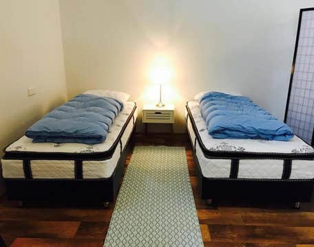 Oseyri Hladan - The Barn