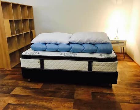 Oseyri Hladan - The Barn