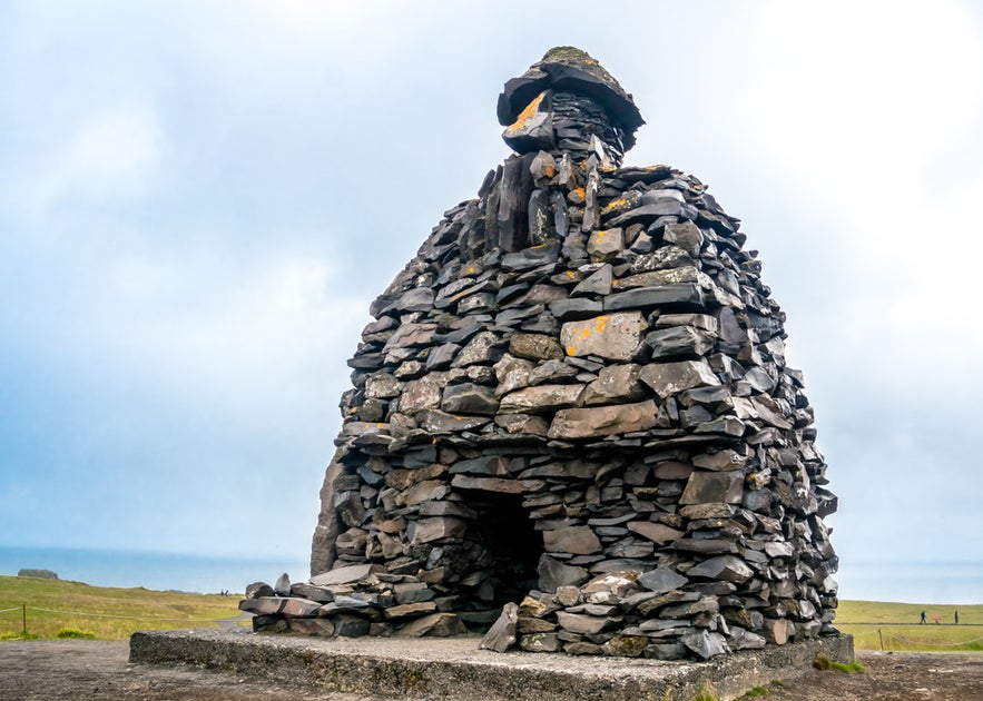 Bardar Sn&aelig;fellsnes-statuen i Arnarstapi, vestlige Island, Europa