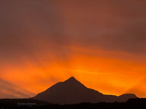 East Iceland Midnight Sun Boat Tour from Djupivogur