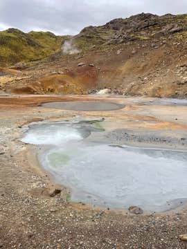 Private Reykjanes Peninsula Tour with French Guide and Transfer from Reykjavik