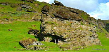 Rutshellir Cave