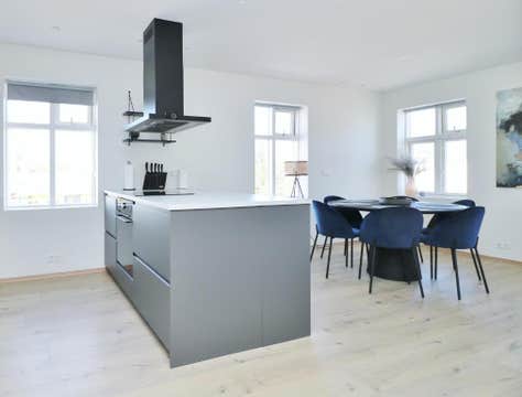 G7 Akureyri Central Apartments by the Harbor