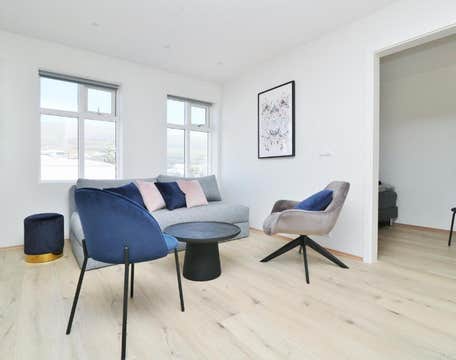 G7 Akureyri Central Apartments by the Harbor