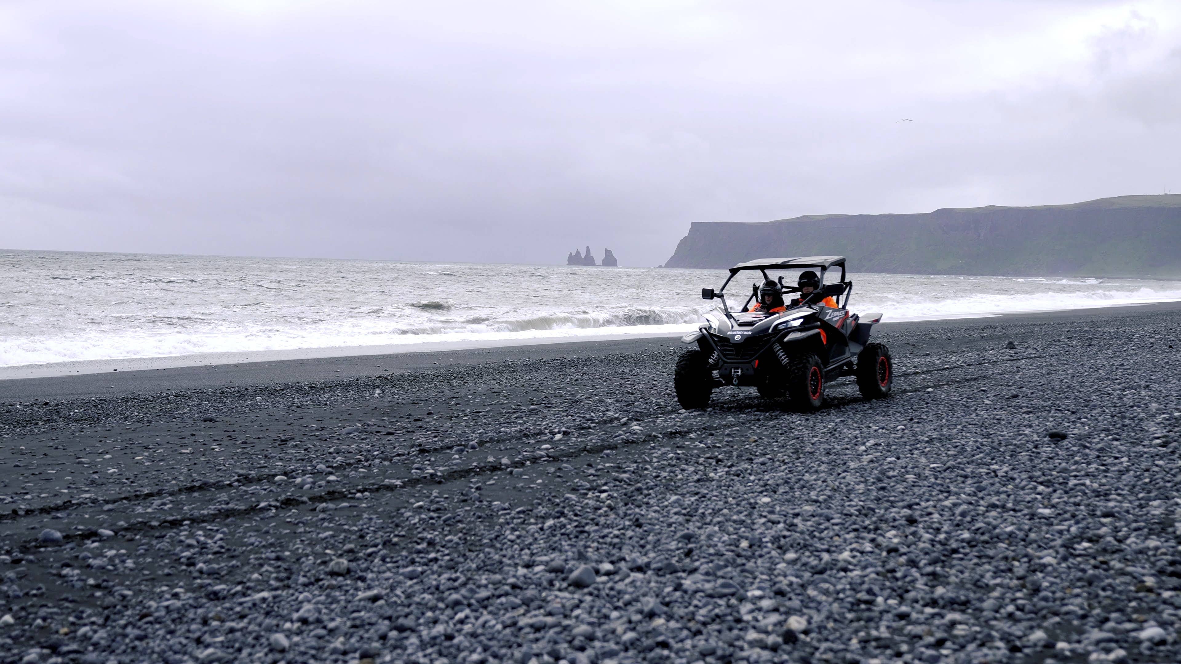 黒砂海岸ATVバギー・ツアー（ヴィーク発） | Guide to Iceland
