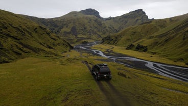 Guided 4 Hour Super Jeep Tour & Hike of the South Coast’s Hidden Mountains with Transfer from Vik