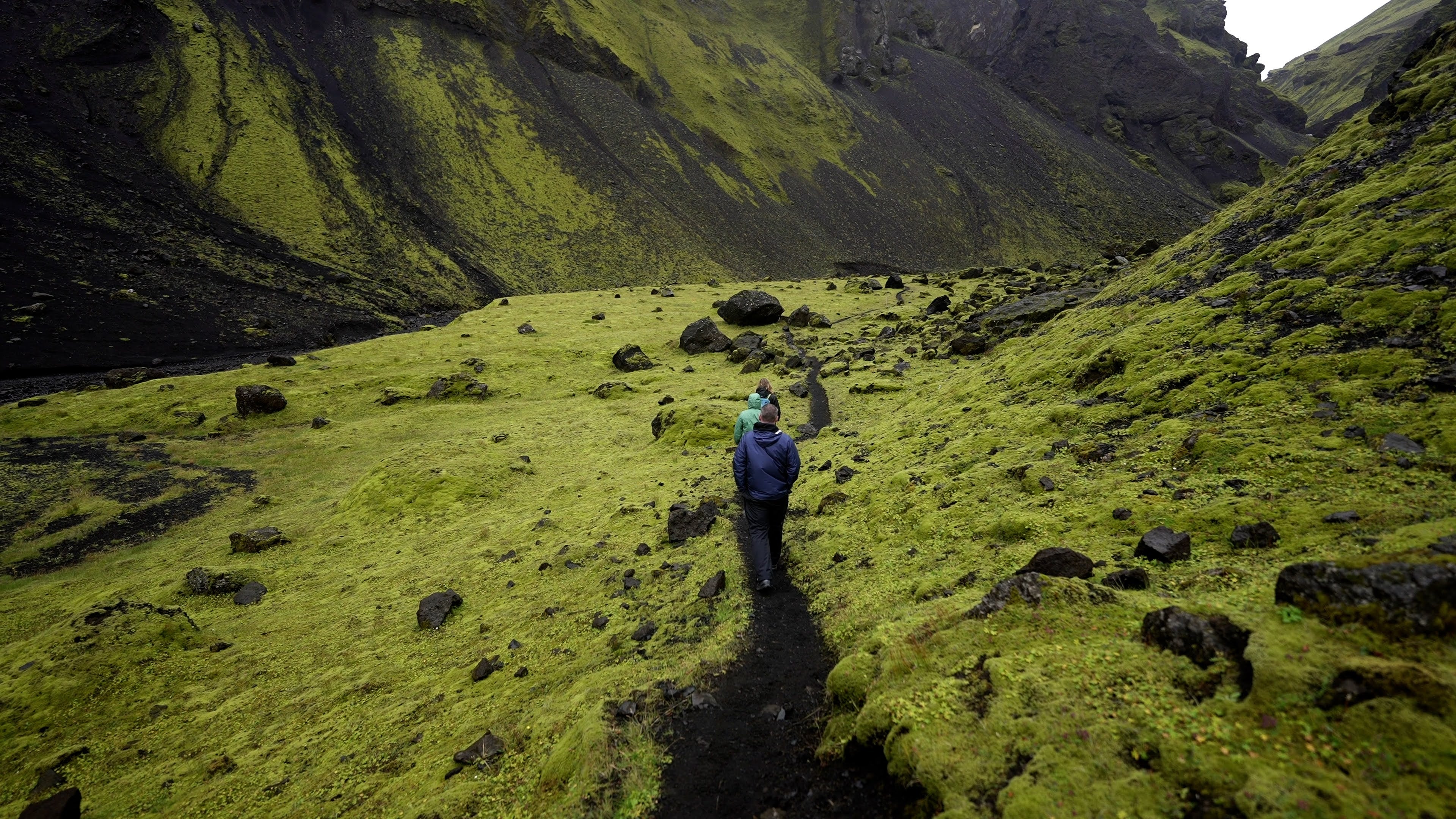 Guided 4 Hour Super Jeep Tour & Hike of the South Coast’s Hidden Mountains with Transfer from Vik