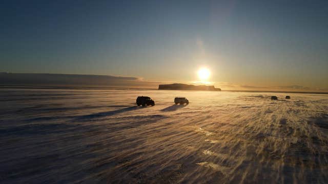 卡特拉冰洞旅行团|适合自驾|维克镇出发