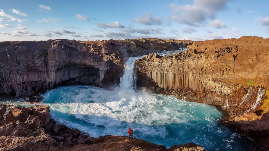 The breathtaking landscape of Aldeyjarfoss waterfall in North-Iceland. 
