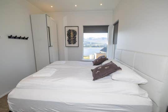 阿克雷里观景K17别墅(K17 Villa with a Scenic View in Akureyri)
