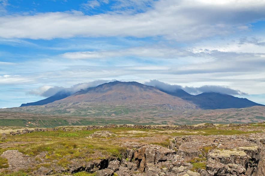 スキャルドブレイズゥル山（元シールド火山）、アイスランド