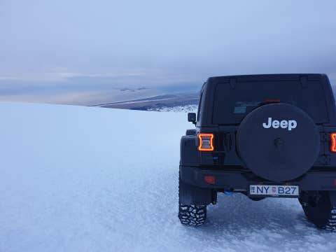 Отличный 5-часовой тур на суперджипе к леднику Эйяфьядлайёкюдль