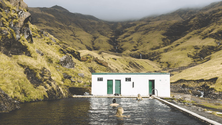 La piscina di Seljavallalaug è aperta al pubblico ed è gratuita.