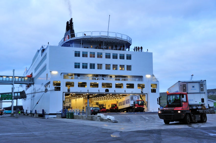 Vehicle to Iceland by Ferry